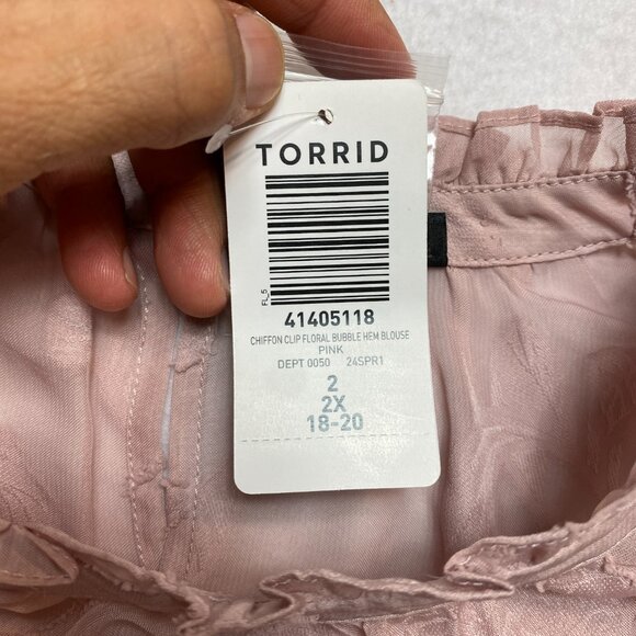 Torrid Puff Blouse Women's 2X Chiffon Clip Floral Bubble Hem Top $59 NWT - Picture 3 of 8